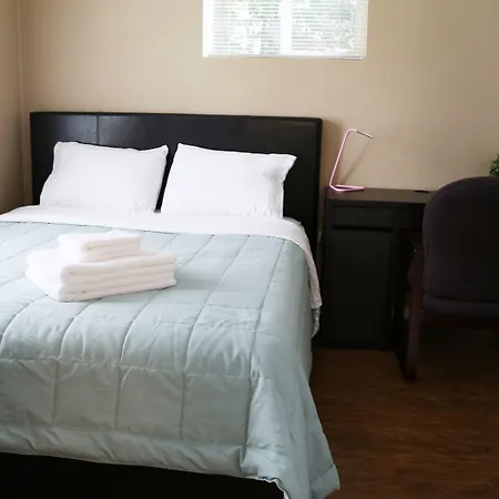 Quiet, Clean And Comfortable Room-3