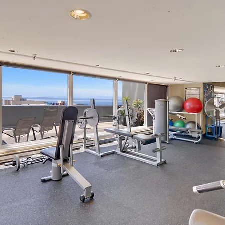 Newmark Bayview Luxury Suite-2