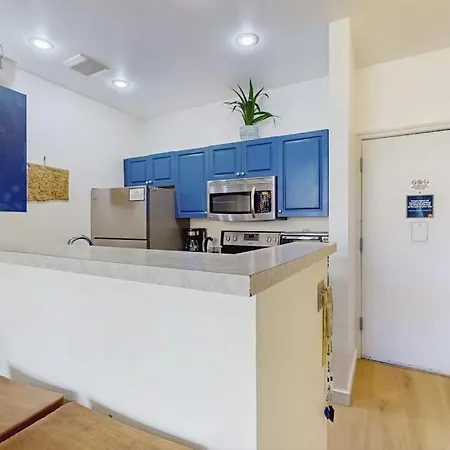 Sapphire Of Belltown Court-3