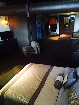 Little Red Day Spa-3
