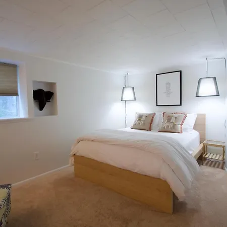 Hidden Greenlake Gem - Central Location-3