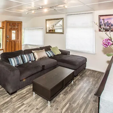 Greenlake Garden Unit-3