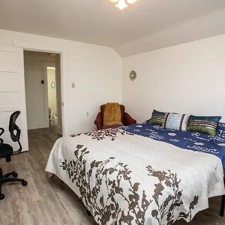 Arboretum View 2 Bedroom House-2