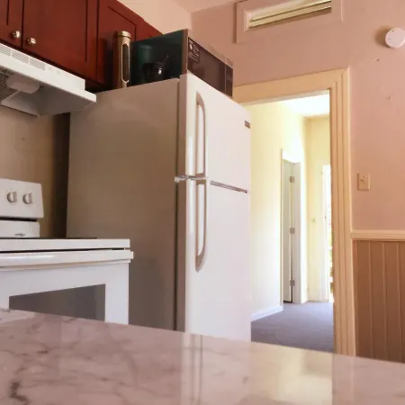 Center Of Capital Hill- 3Br-3