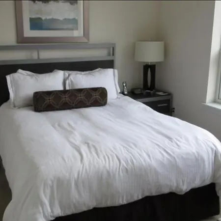 Seattle First Hill Luxury 30 Day Rentals-3