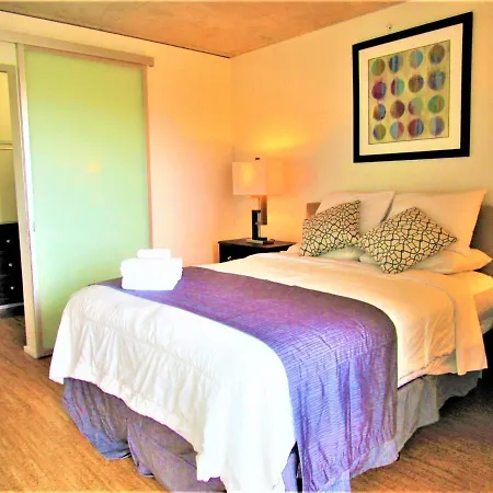 Seattle First Hill Luxury 30 Day Rentals-2
