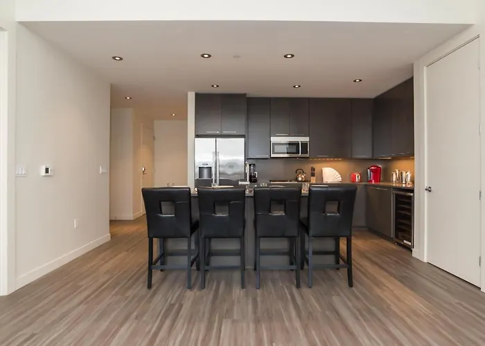 Pike And Pine Apartments