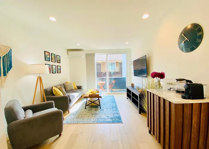 Modern Ballard Townhouse - 92 Walkscore & Rooftop! Seattle