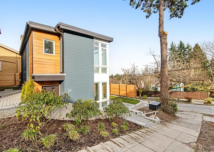 Private Sights And Sound Villa Seattle