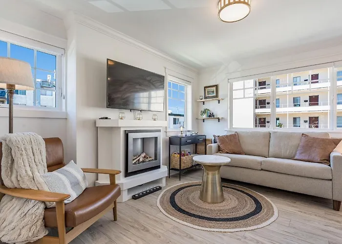 Alki Beach Dream Location Has It All