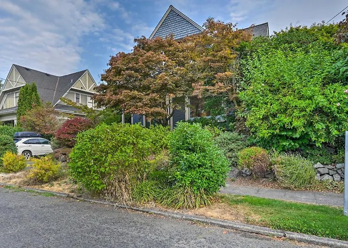 Huisdiervriedelijke Stunning Queen Anne House With Private Patio! Villa Seattle