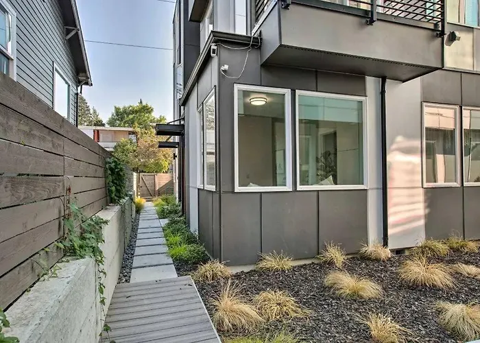 4 Bed Modern Townhouse, Wfh Office, Rooftop Vila Seattle