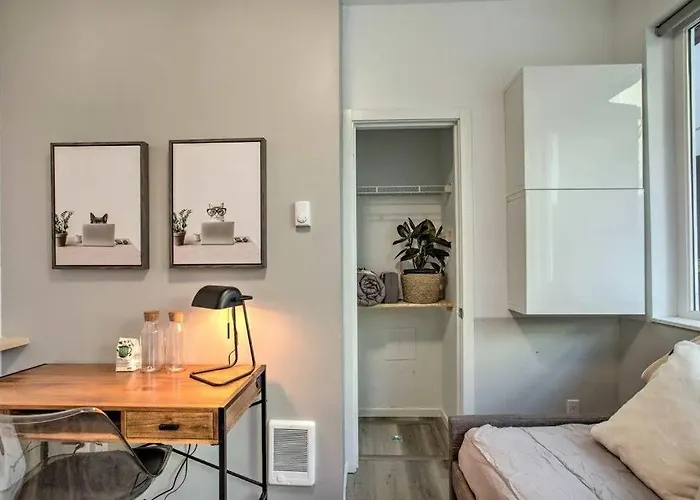 4 Bed Modern Townhouse, Wfh Office, Rooftop Vila Seattle