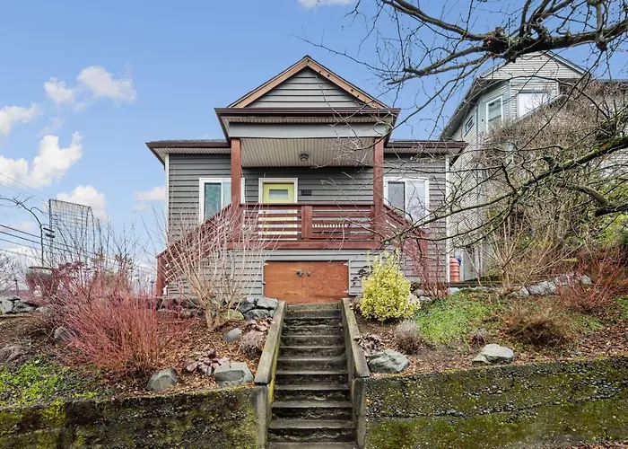 Calm Oasis Near Capitol Hill Downtown And First Hill Villa Seattle