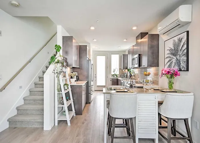 Stylish Townhome In Ballard Seattle