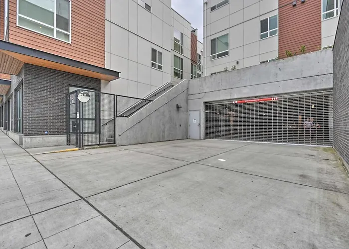Stylish Townhome In Ballard Seattle