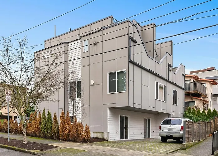 Pet friendly Marbella Lane - Elegant 2Br Home In Seattle