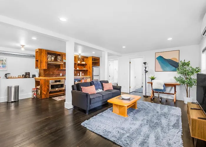 1Br Tranquil Haven In Beacon Hill