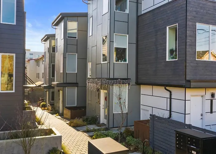 Modern Sustainable Design In Ballard - 92 Wlkscore