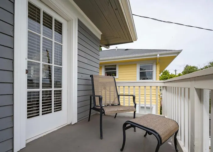 Villa U-District Warmth 8 Mins Walk To Uw Seattle