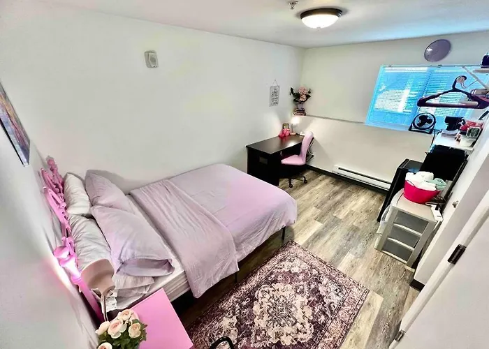 Apartment Studio With Shared Bathroom On The 1St Floor 10 Minutes Walk To University Of Wa
