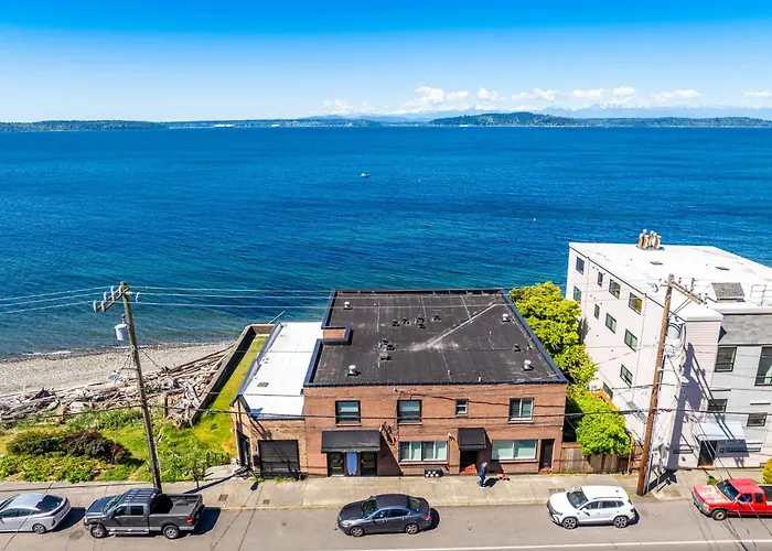 Waterfront Bliss, 2 Bedroom Apt Near Alki Beach