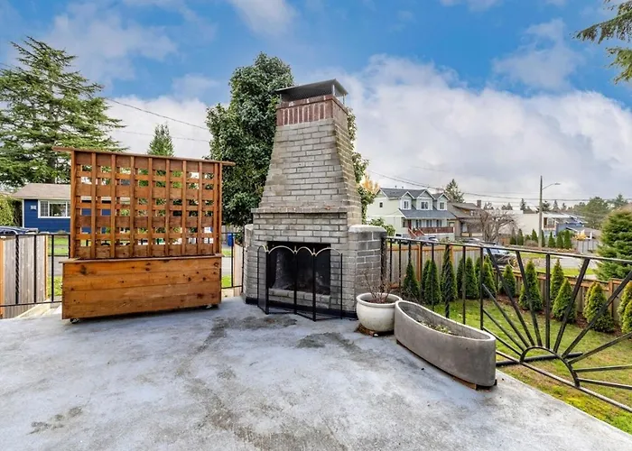 Remodeled Home Fenced Yard Outdoor Fireplace Seattle
