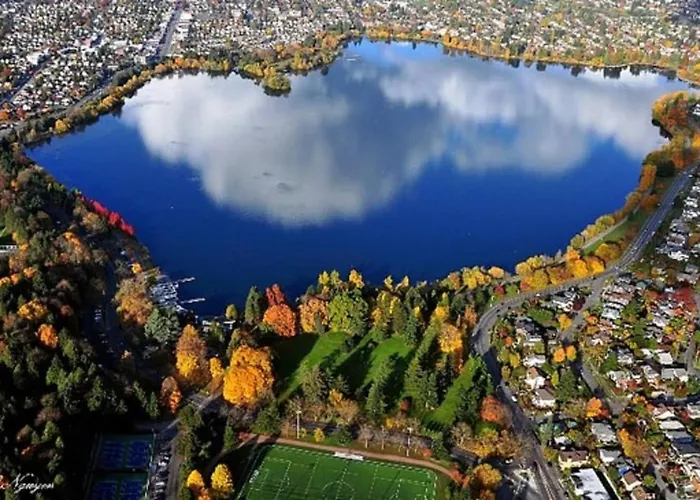 Greenlake Little Oasis