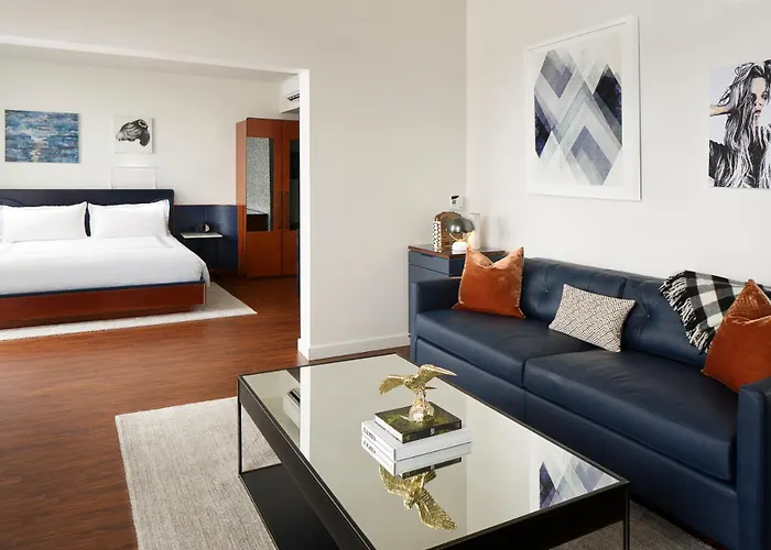 Thompson Seattle, By Hyatt