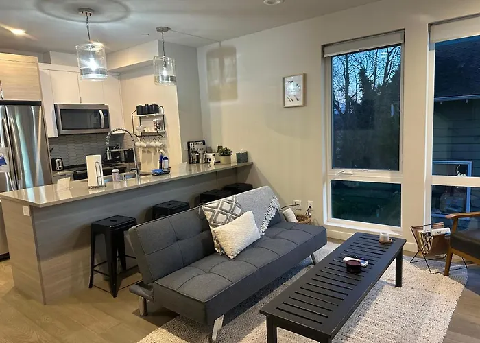 Rooftop Patio With Waterview, Private Garden & Grill 3Br 3Ba- Modern Cityscape Seattle