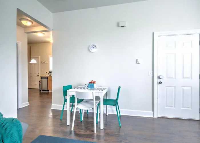 Hosteeva Capitol Hill 2Br Apt - 7 Walking Distance To Dining Seattle que aceita animais de estimação